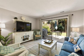 2 Bed 2 and one half Bath 34 Coligny Villa Near Beach & Plaza